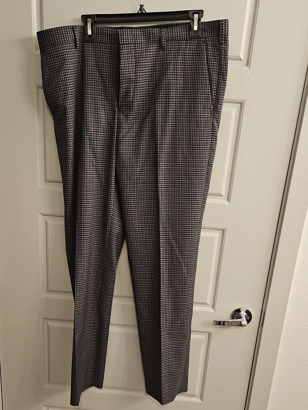 Murano- Alex Fit Men's Dress Pants in Black and Gray Micro-Check